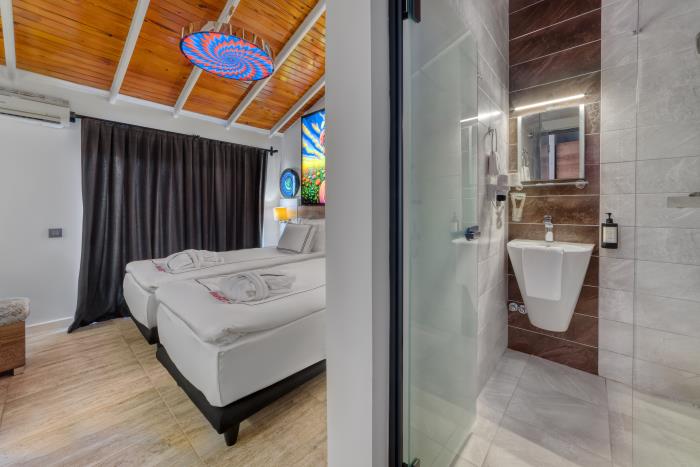 Bungalow Garden View Room